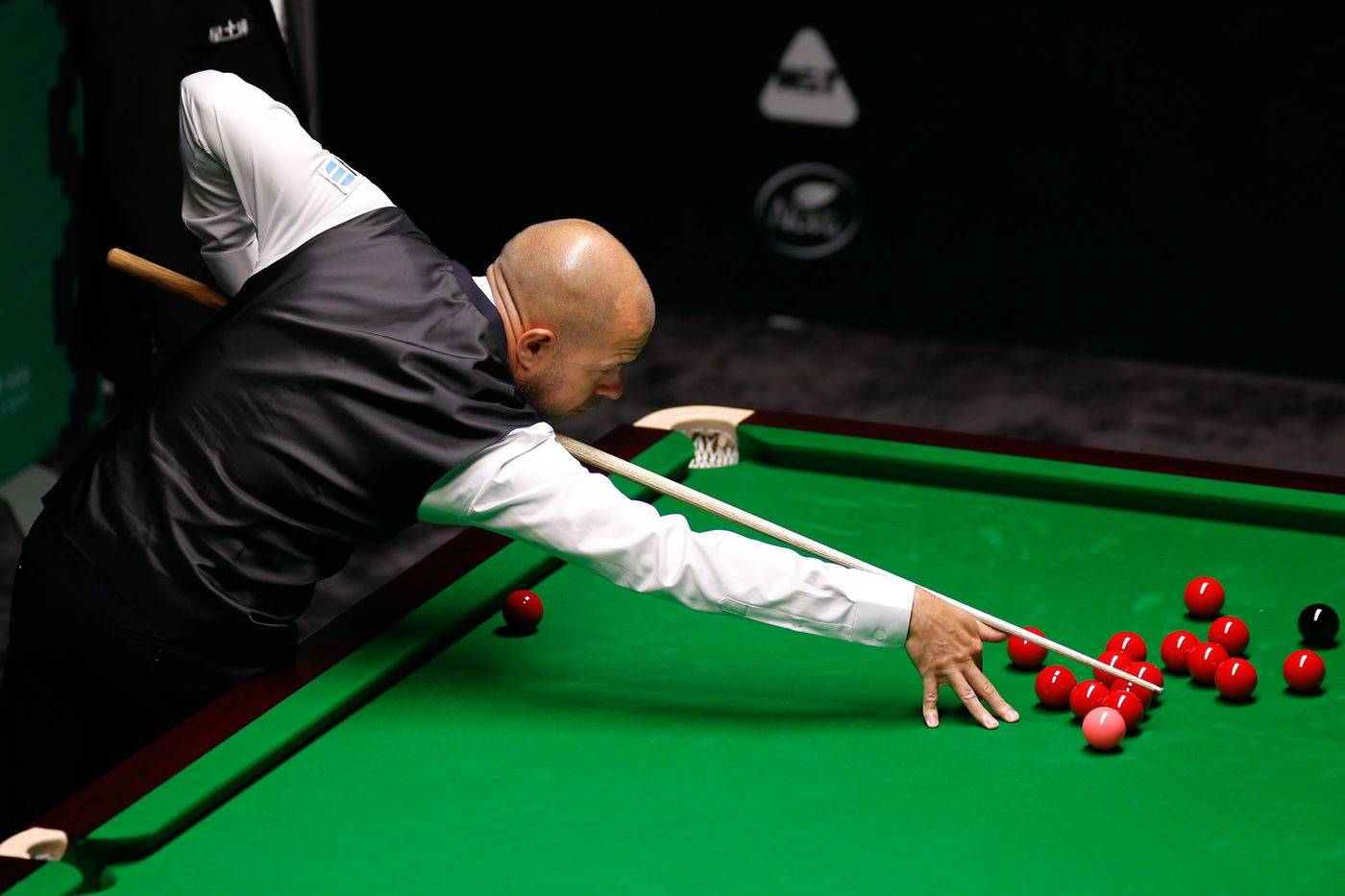 对低位防守 对低位防守