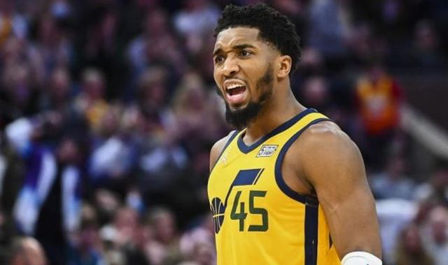 联赛中的每 联赛中的每