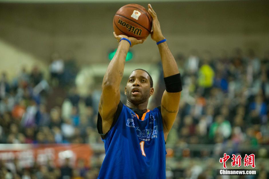 舆论涌动里 舆论涌动里